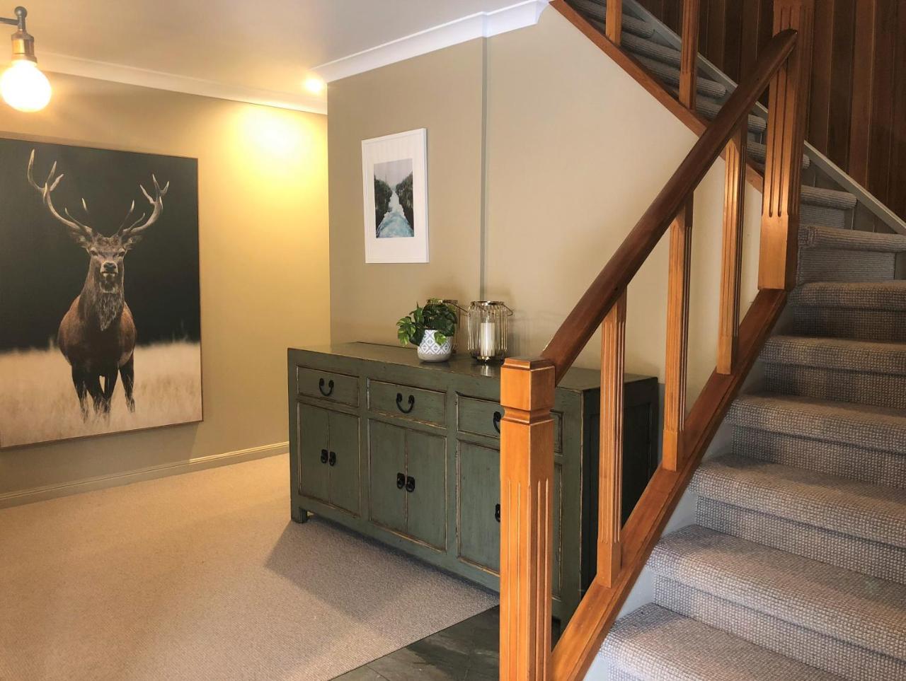 Kinloch Lakeview Lodge - Taupo Экстерьер фото