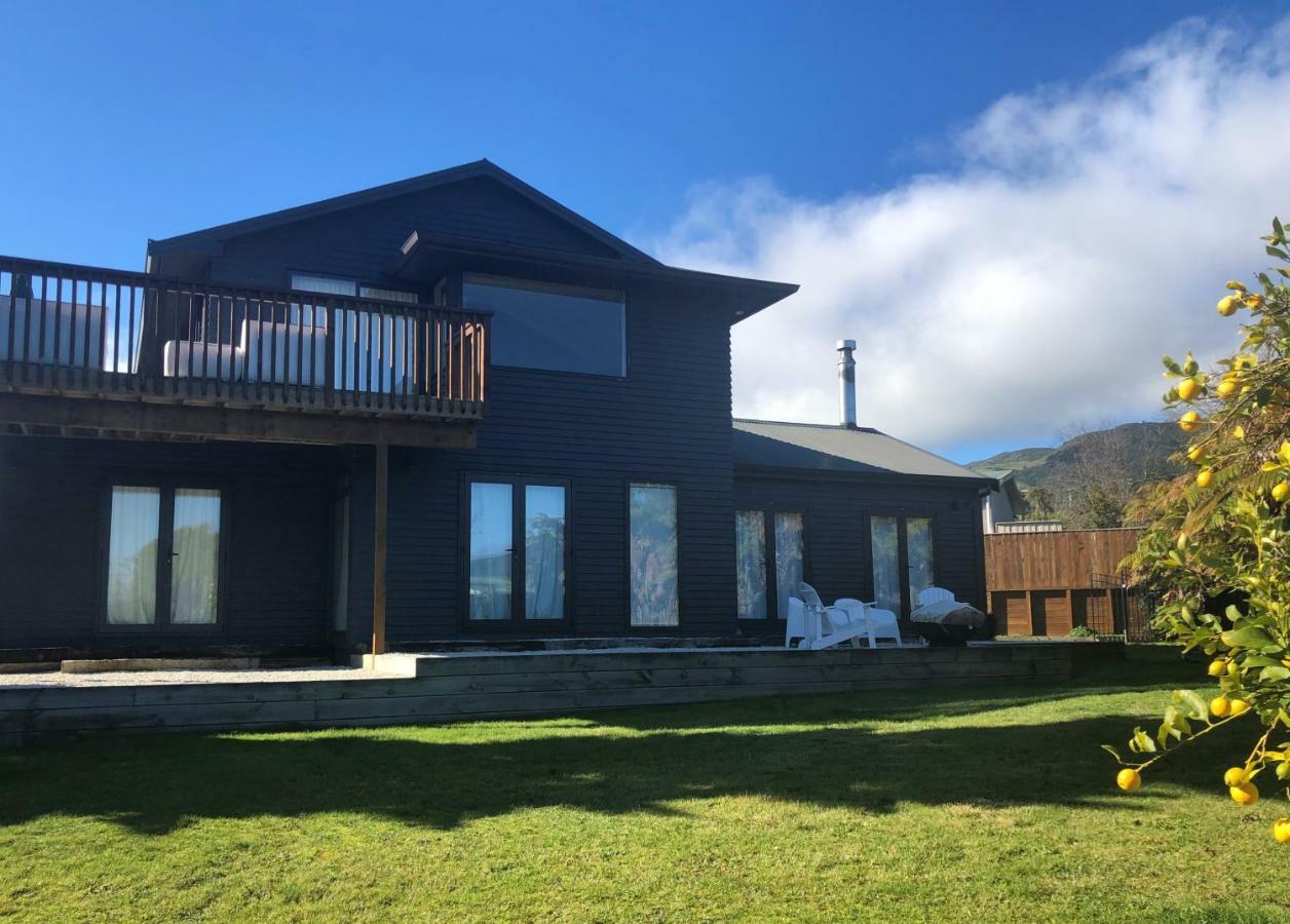 Kinloch Lakeview Lodge - Taupo Экстерьер фото